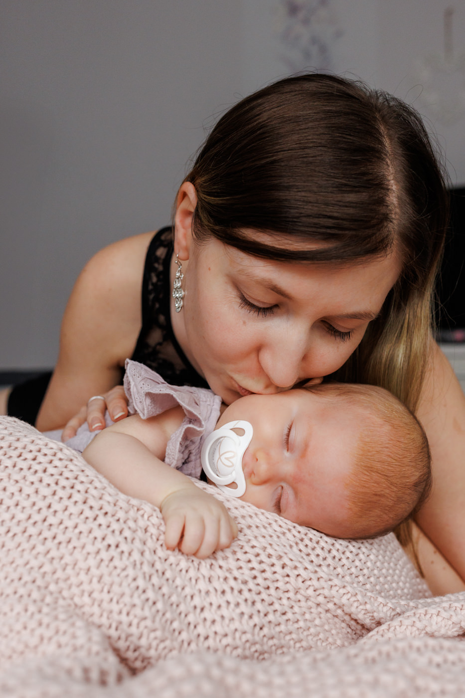 Homestory Newbornshooting Babyfotos Newbornfotografin zuhause Lengerich Tecklenburg Mettingen Ibbenbüren Osnabrück Münster Lotte Westerkappeln Laggenbeck